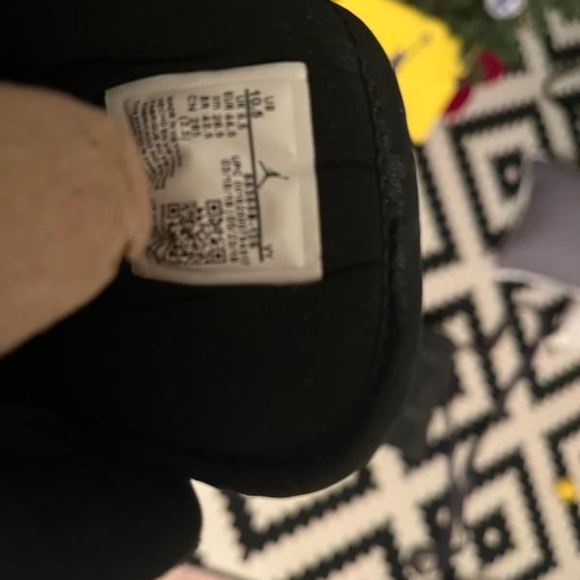 NWT Air Jordan 1 Low 'Court Purple' - Picture 5 of 5